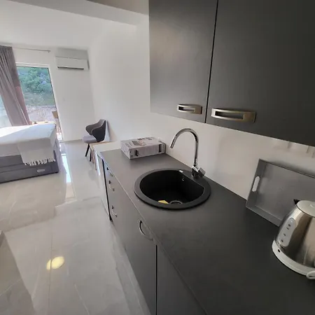 Mel 3* Novi Vinodolski